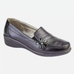 Exclusive to the Shoe Tree Comfort collection. Corfu is a ladies gusset comfort shoe with a flower trim on the wedge.