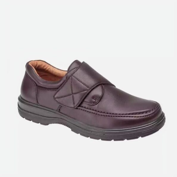 Exclusive to the Charles Southwell Comfort Fit Collection. Stuart is a men’s comfort shoe with a touch and close fastening strap.